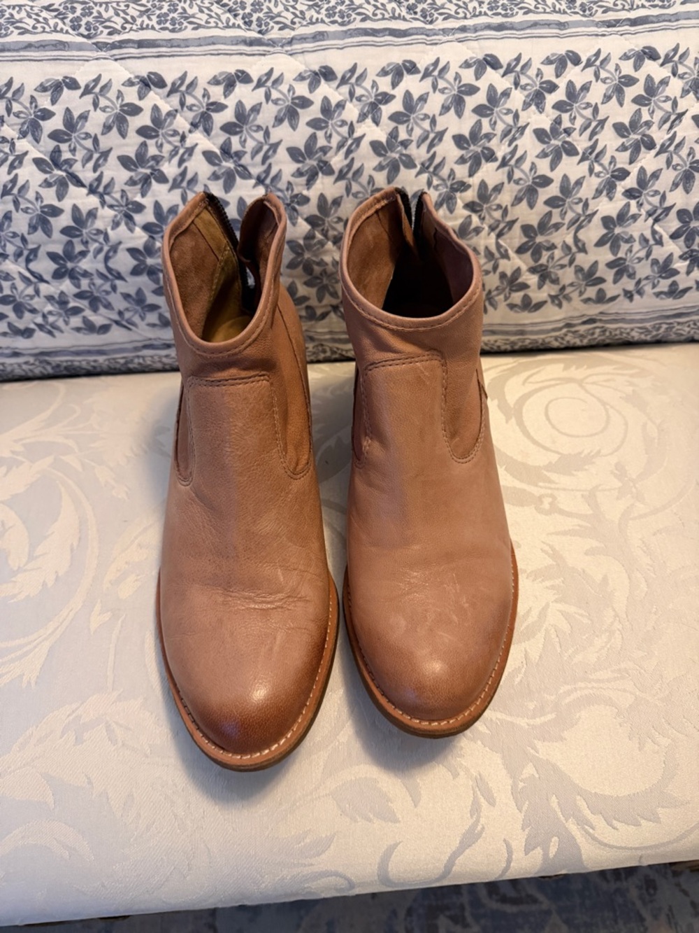 Sofft Tan Leather Ankle Booties
